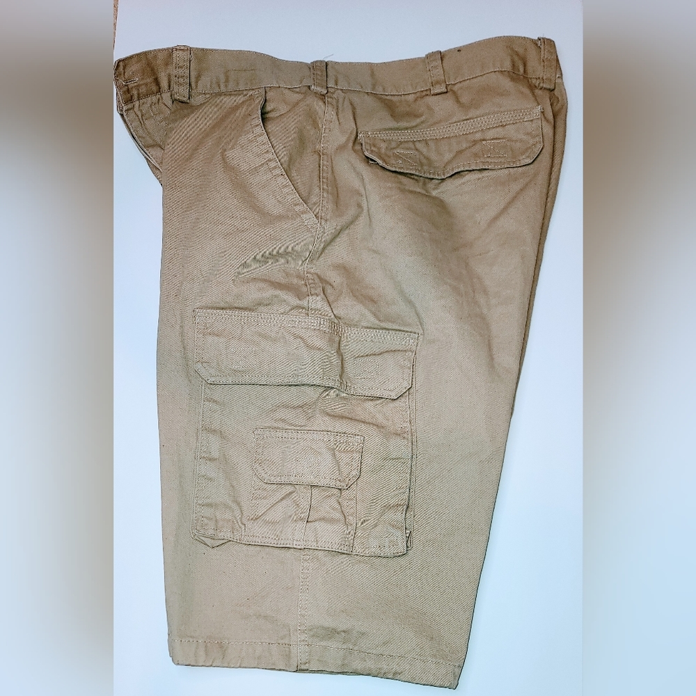 Cargo Shorts with Durable Cotton Blend Men's W38